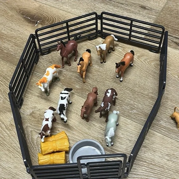 Farm Animal toys lot Big Country, Popak, Safari, Misc Includes Silo Fencing Misc - Picture 2 of 9